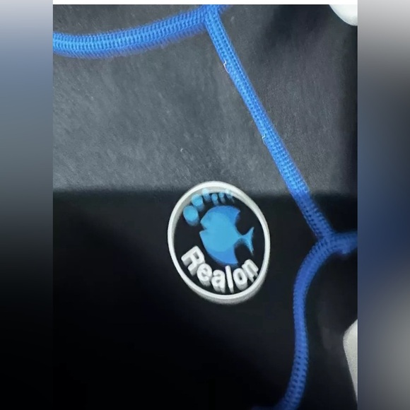 Realon 2mm Full Wetsuit Girls Kids Youth Surf Swim, MEDIUM, NEW - Picture 3 of 4